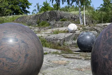 Kuvituskuva, jossa Helsinki Biennaalissa esillä ollut taideteos.
